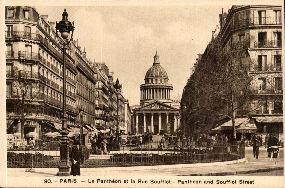 Paris CPA the panheon and the street Soufflot