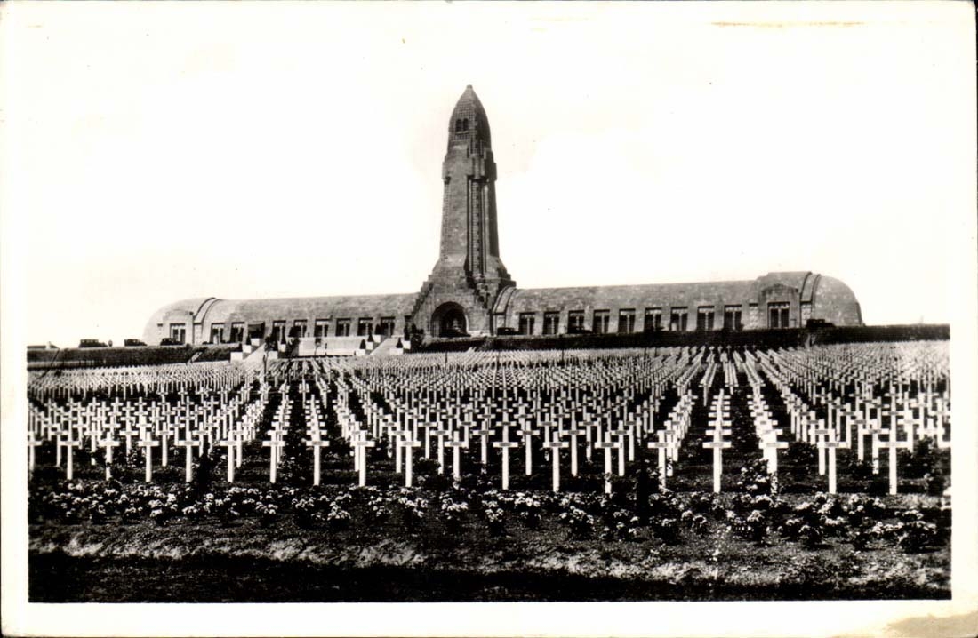Battle fields of Verdun CPA ossuary and cemetery of Douaumont