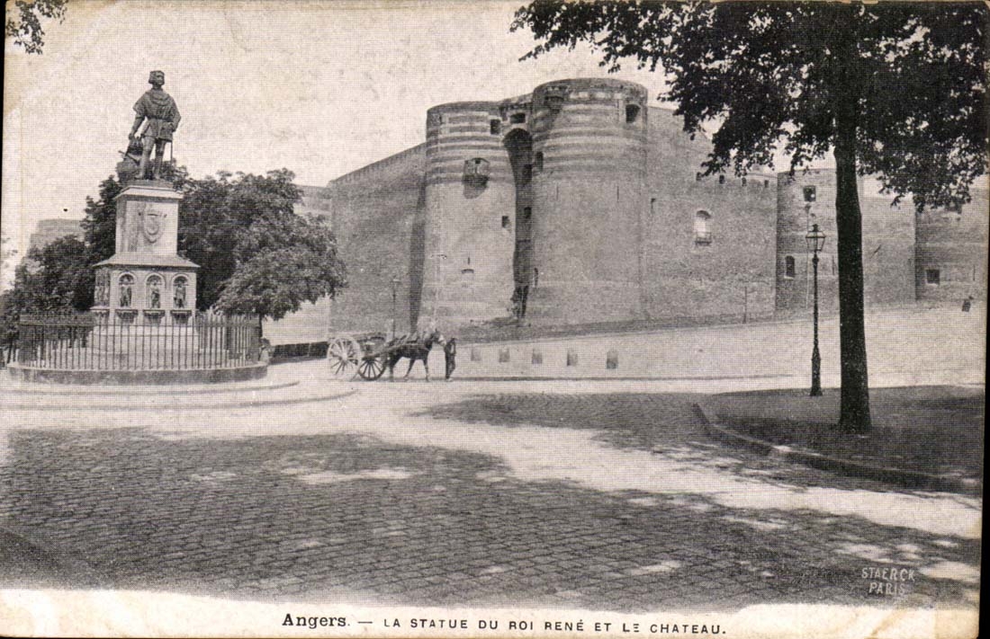 Angers CPA Statue of King Rene and the castle