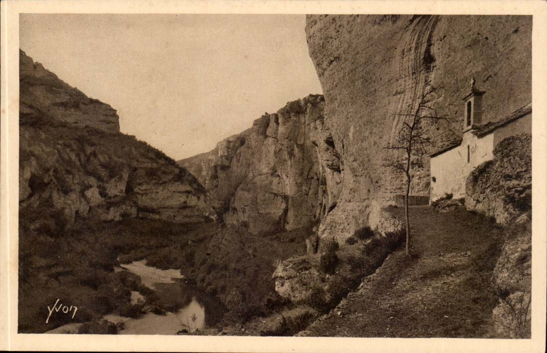 Falls of Tarn CPA the hermitage of St Hilaire and the circus of Beaumes