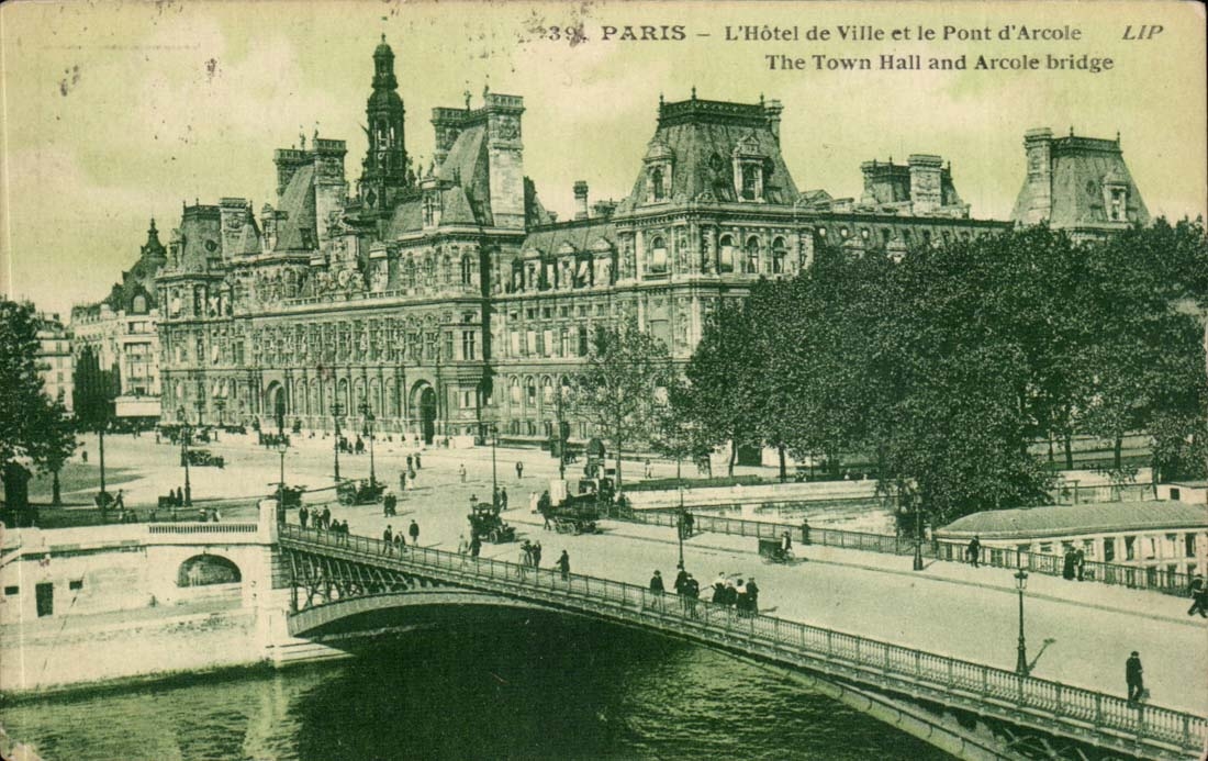 CPA Paris L'hotel de ville et le pont d'Arcole