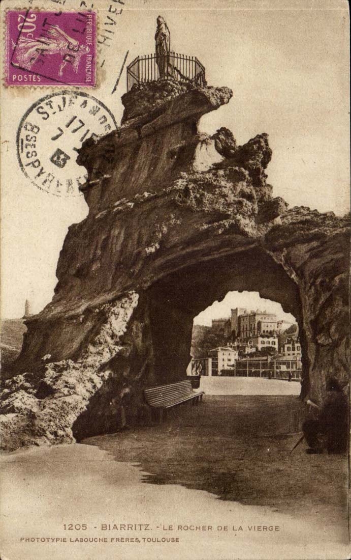 CPA Biarritz Le rocher de la vierge