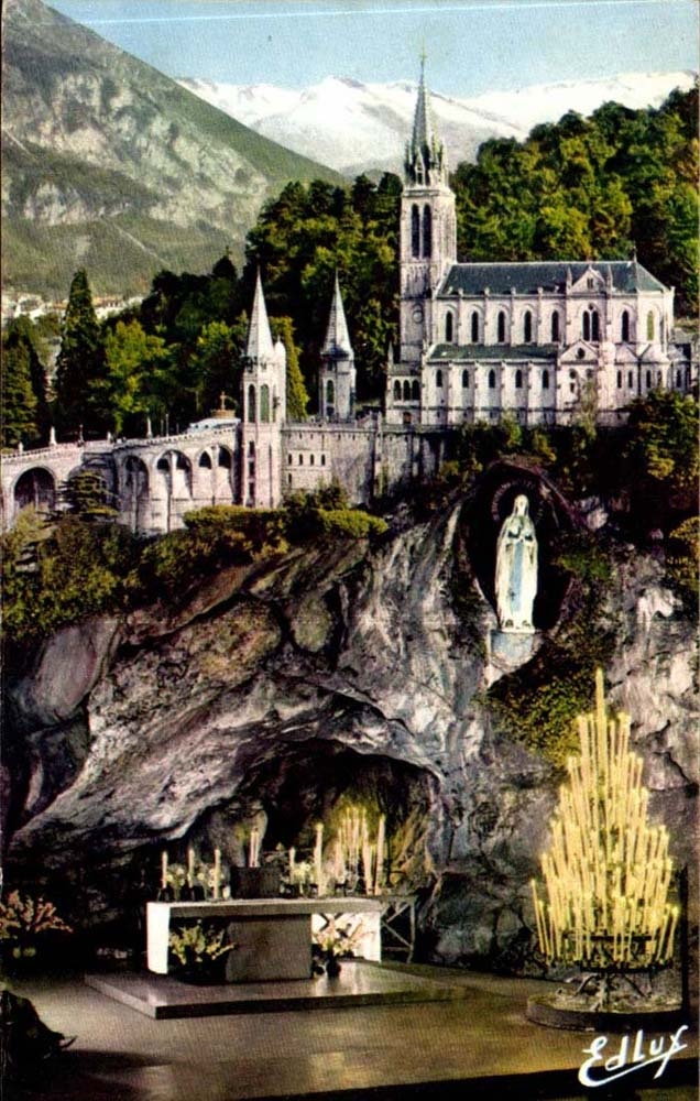 Lourdes CPA the cave and the basilica