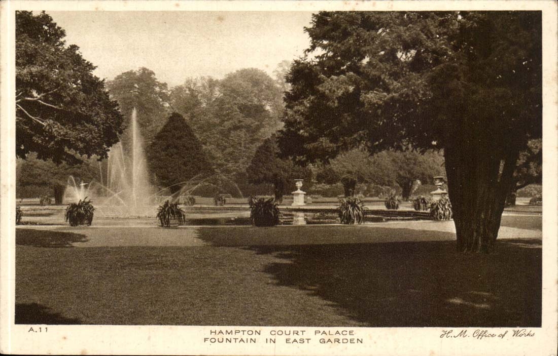 The United Kingdom London London CPA Hampton Court Fountain De luxe hotel in EAst Garden