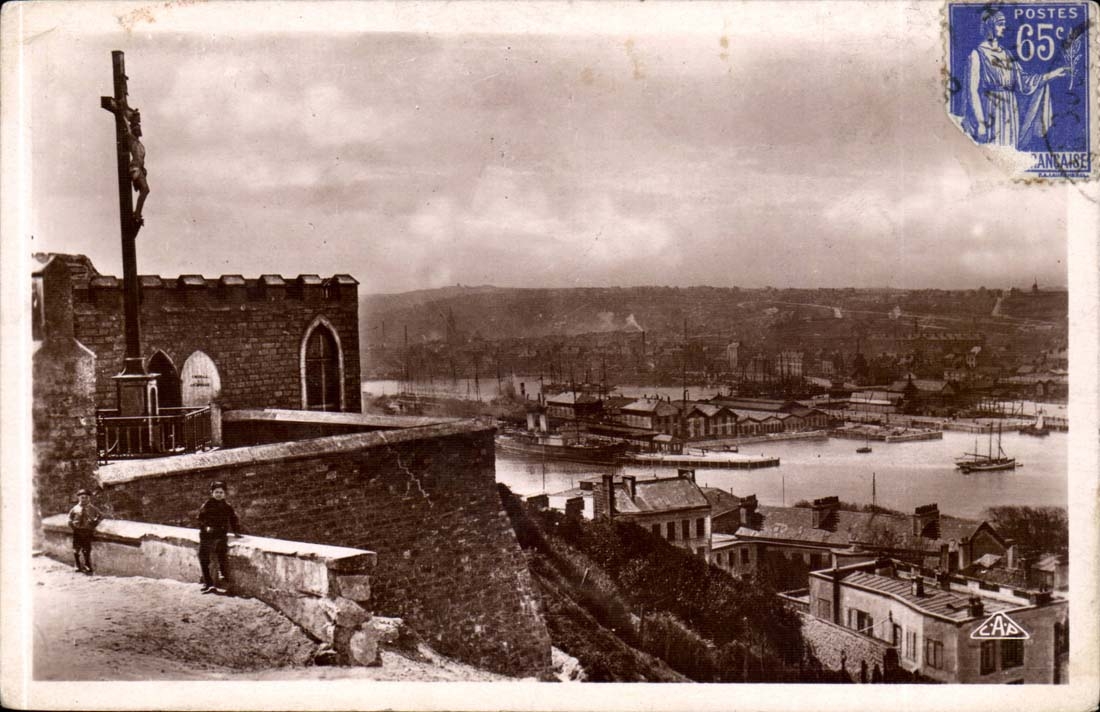 Boulogne auf dem Meer CPA gesehen vom Martyrium