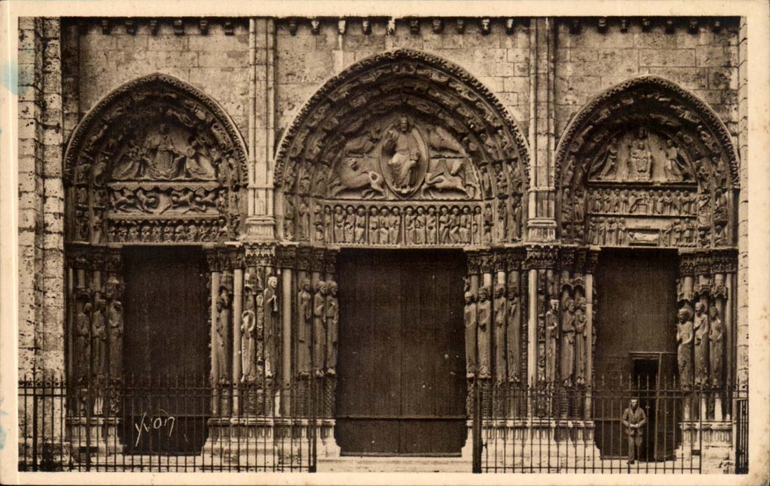 CPA Cathedral of Chartres the large gate