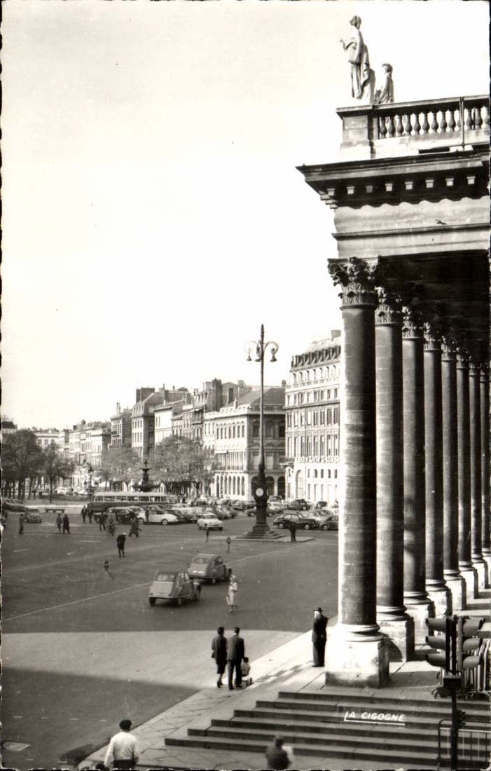 Bordeaux CPA the large theater and alleys of Tourny