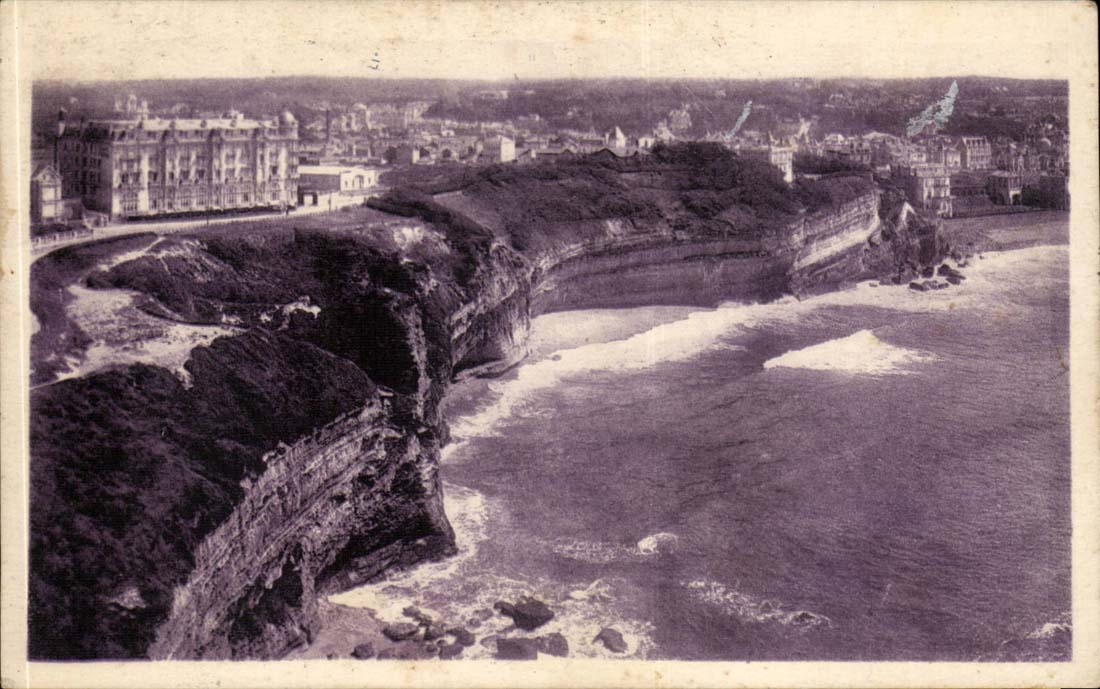 Biarritz CPA Vue d'ensemble Les falaises