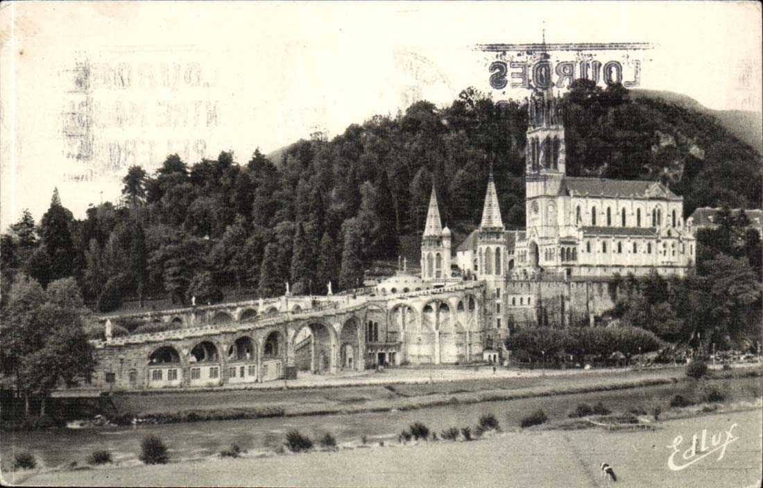 Lourdes CPA Overall picture Basilica