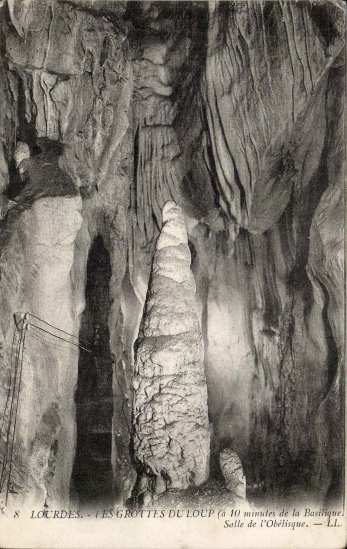 Lourdes CPA caves of the wolf Room of the obeslisque one