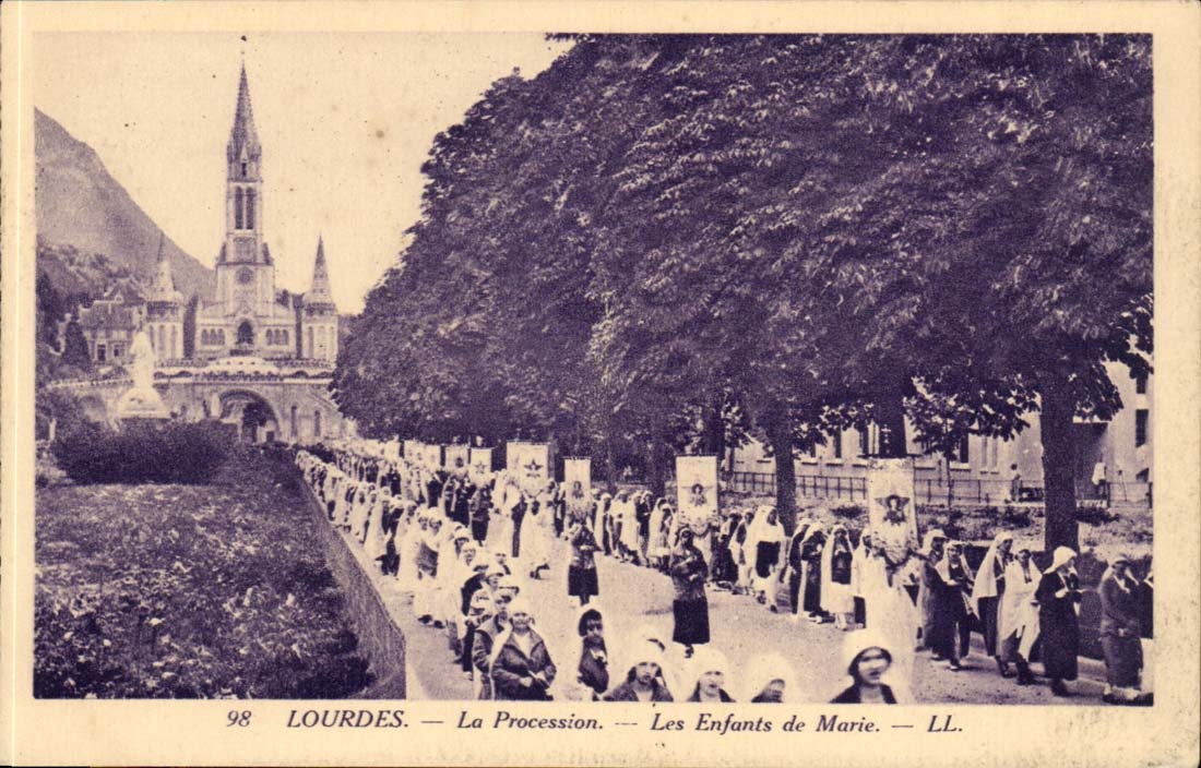 Lourdes CPA the Procession children of Marie