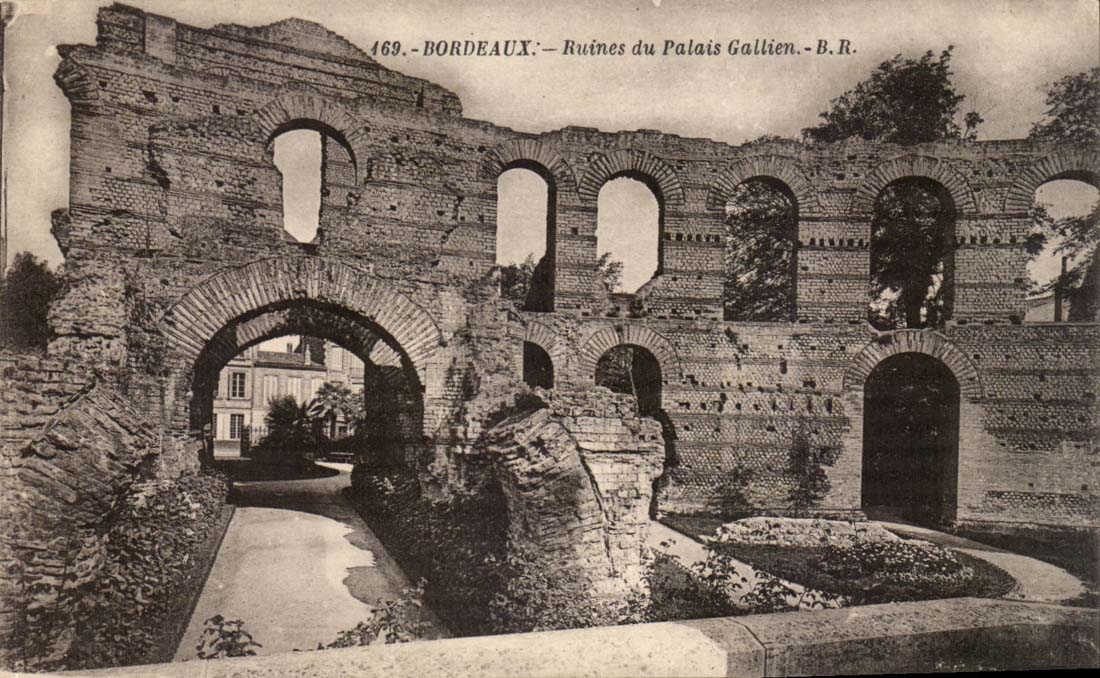 Bordeaux CPA Ruins of the Gallien palate