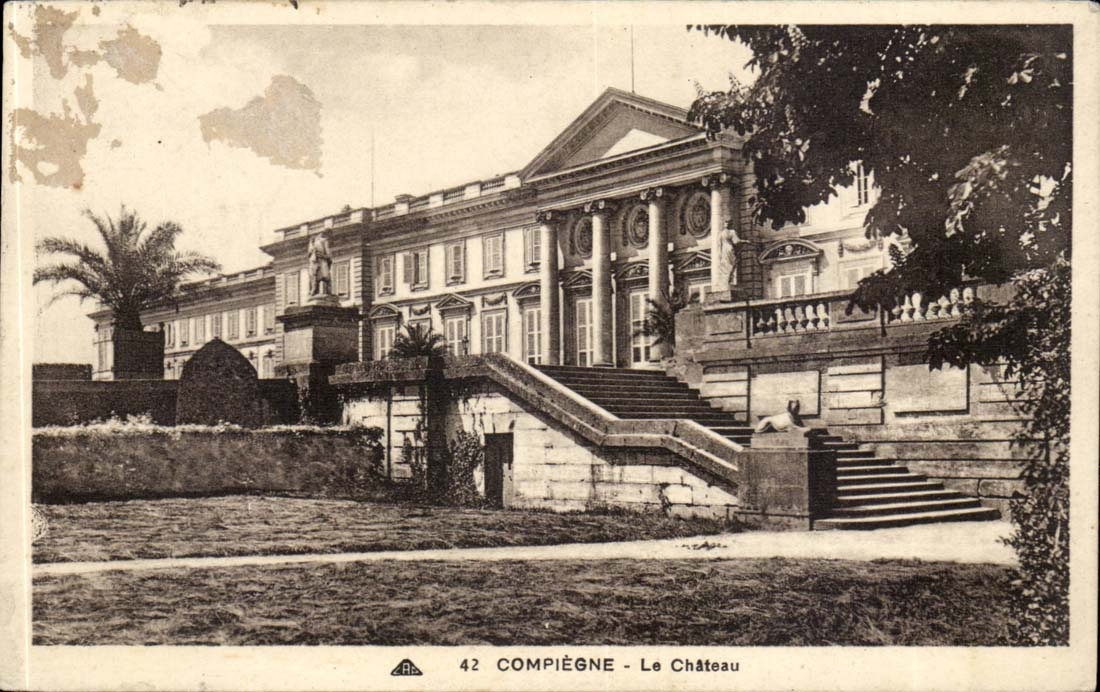 Compiegne CPA the castle