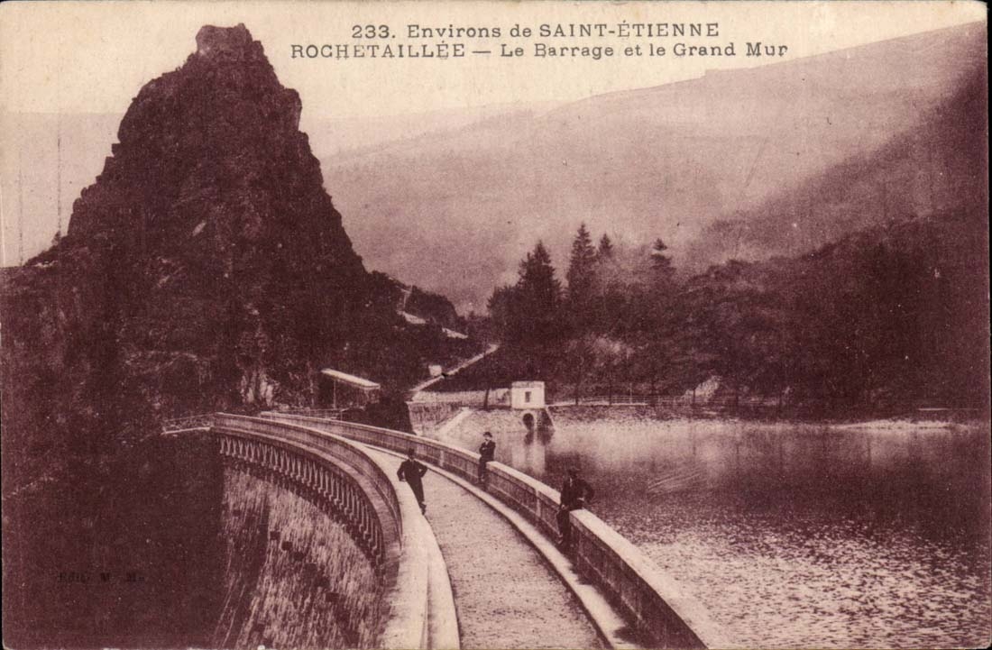 Surroundings of Saint Etienne CPA Rochetaillee stopping and the large wall