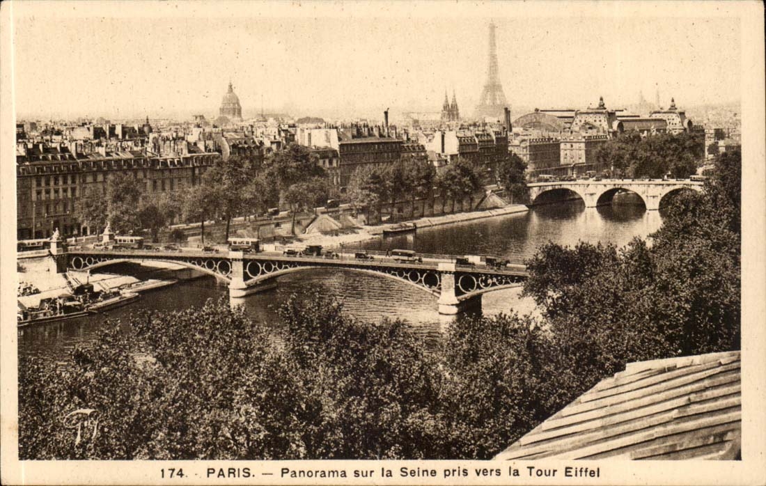 Paris CPA Panorama on the Seine taken towards the Eiffel Tower