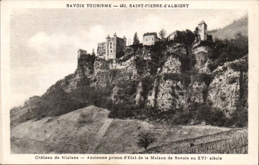 CPA Castle of Miolans Old prison of state of the House of Savoy with 16th