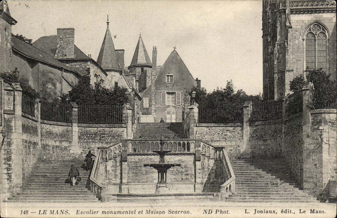 The mans CPA monumental Staircase and Scarron house