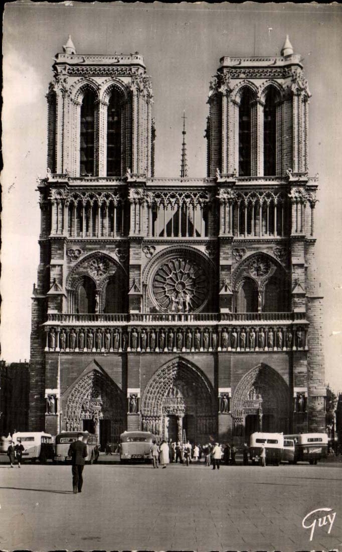 Paris CPM Notre DAme