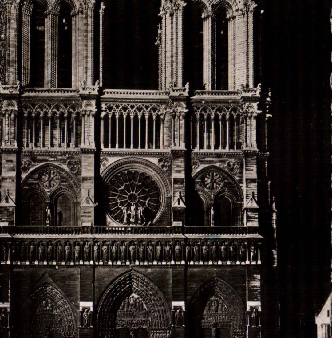 Paris la nuit CPM Notre DAme de Paris illuminee
