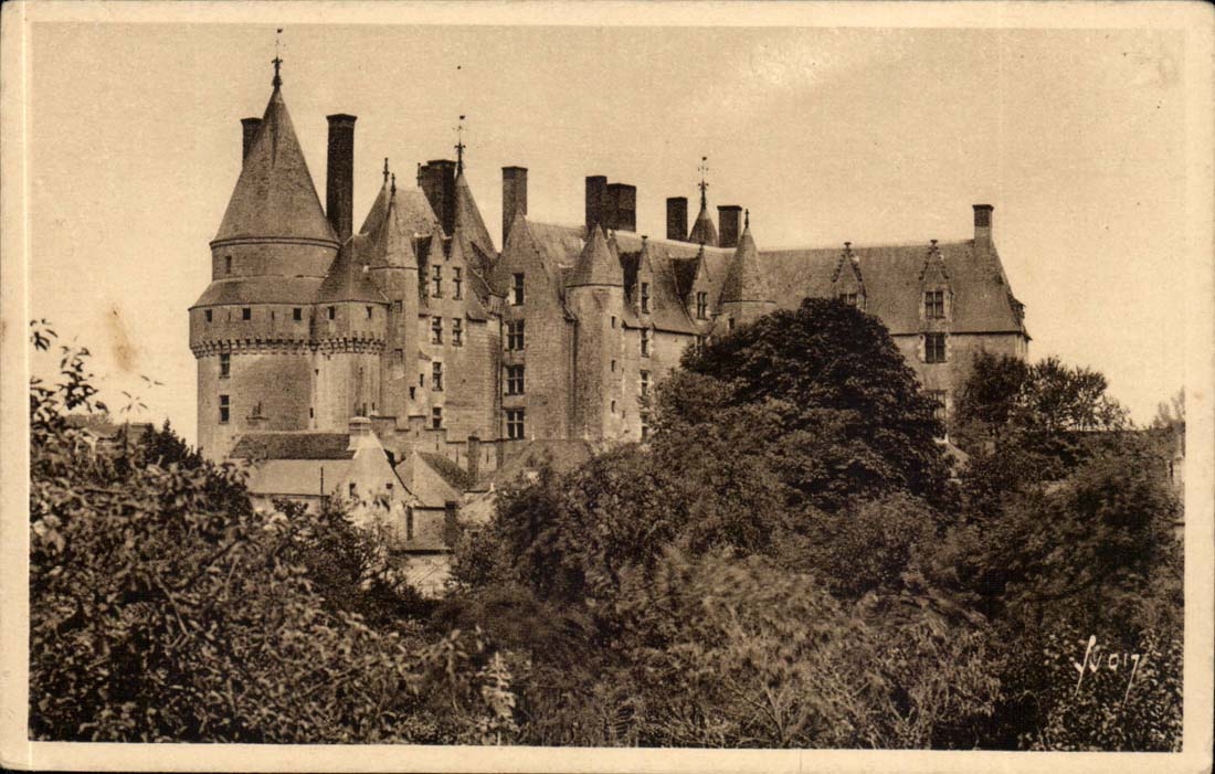 Langeais CPA Innenfront des Schlosses