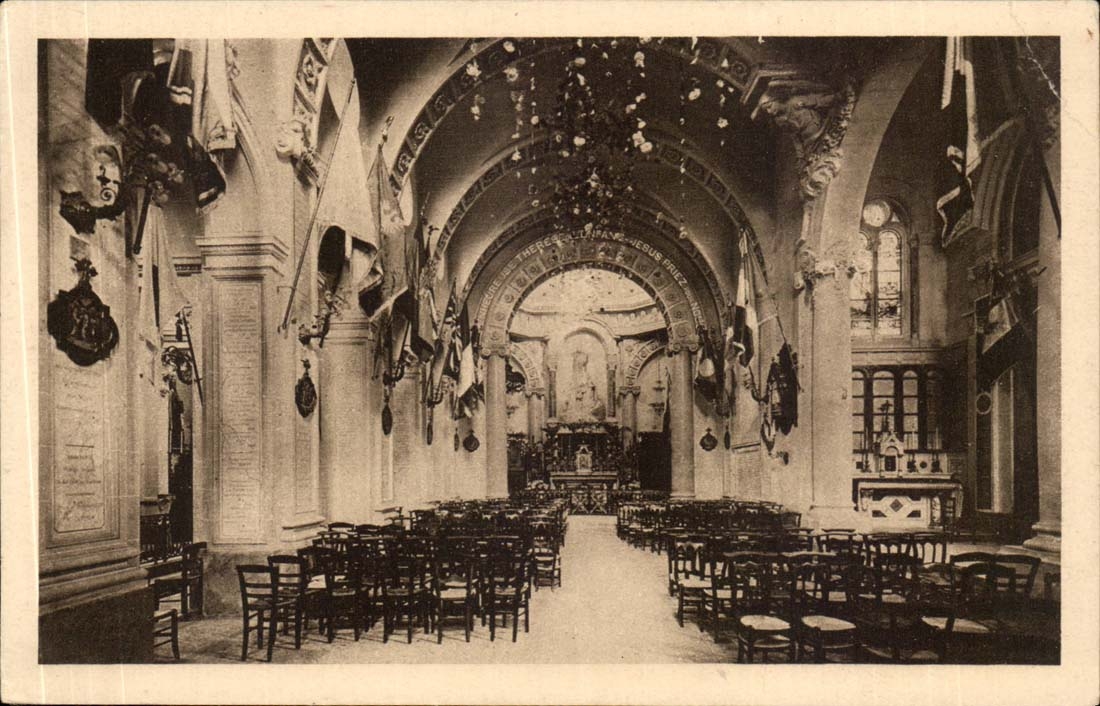 Lisieux - La Chapelle der Carmelite Nonnen - paree fur die Festivals Triduum des Mai 1923 - CPA