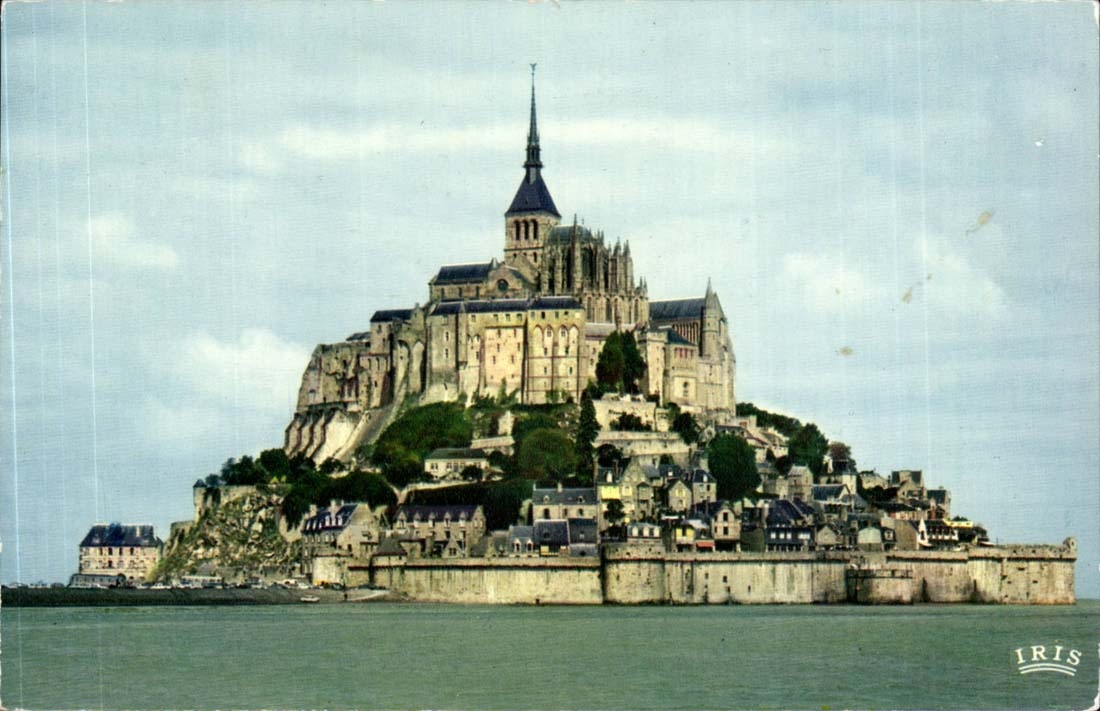 Mont Saint Michel High tide - High Tide - CPA has