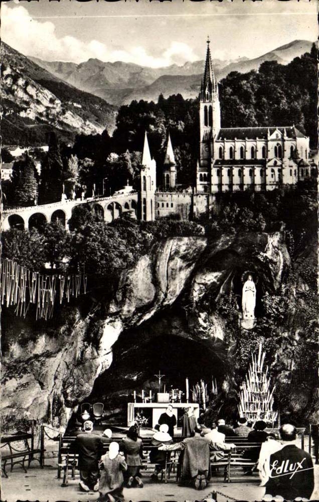 Lourdes - the Basilica and the Miraculous Cave - CPA
