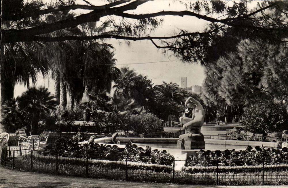 Cannes - Public gardens CPA