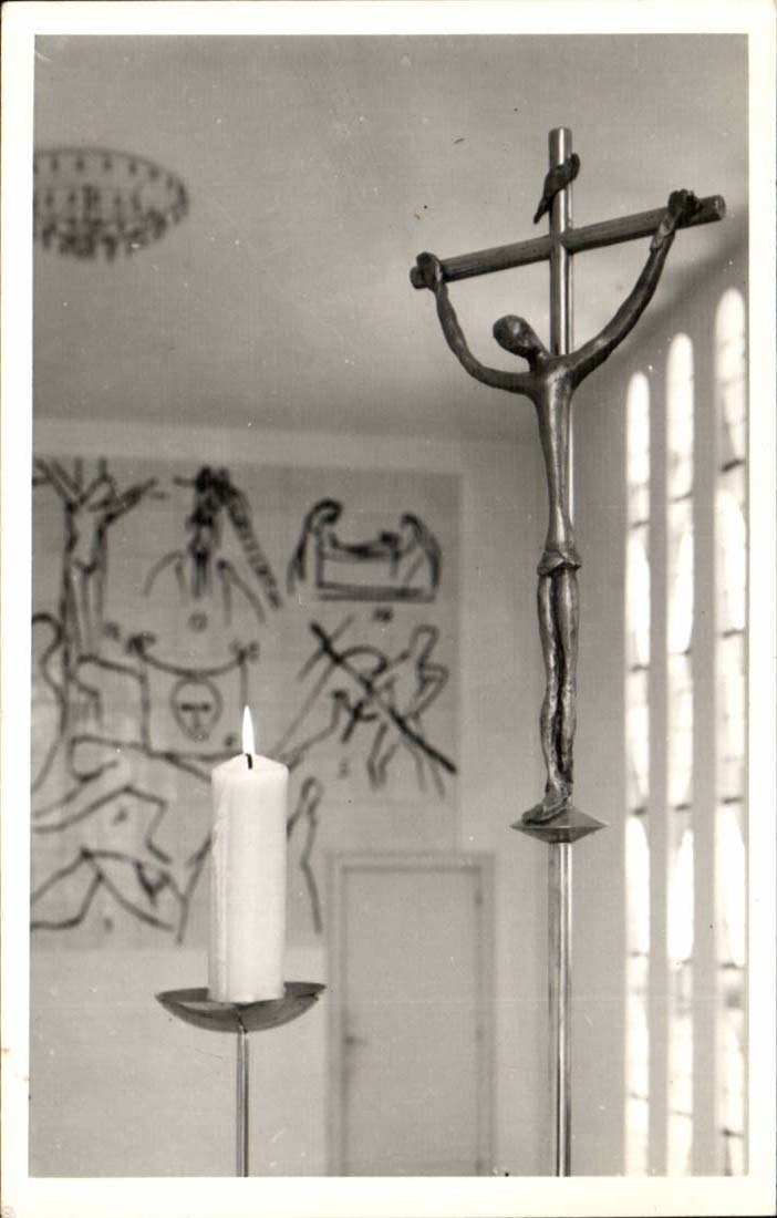 Cross and candle - Jesus - Photograph Helene Adant - CPA