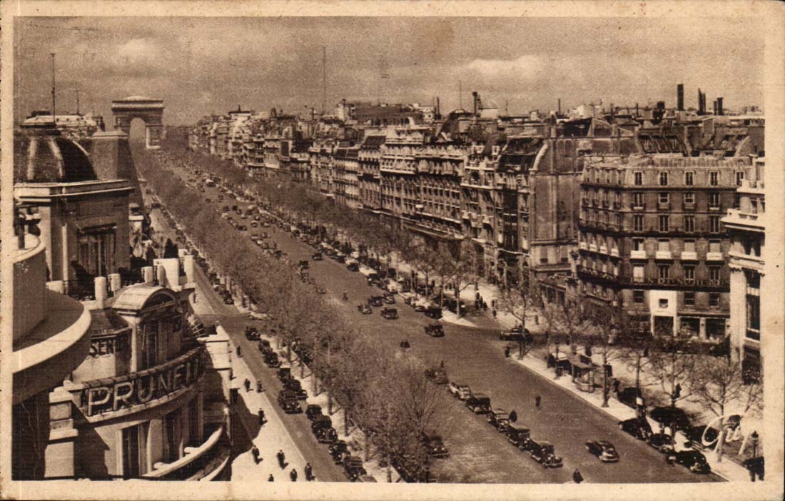 Paris - 8 - Avenue of the Champs Elysees - CPA