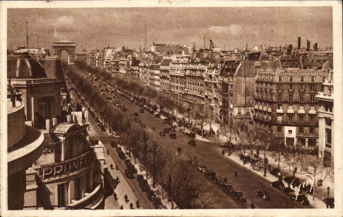 CPA Paris and its wonders Avenue of the Champs Elysees