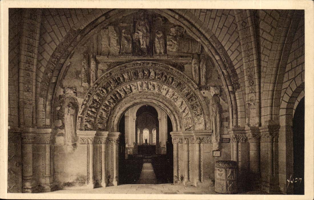 Loaches - Gate of the Collegial one - CPA