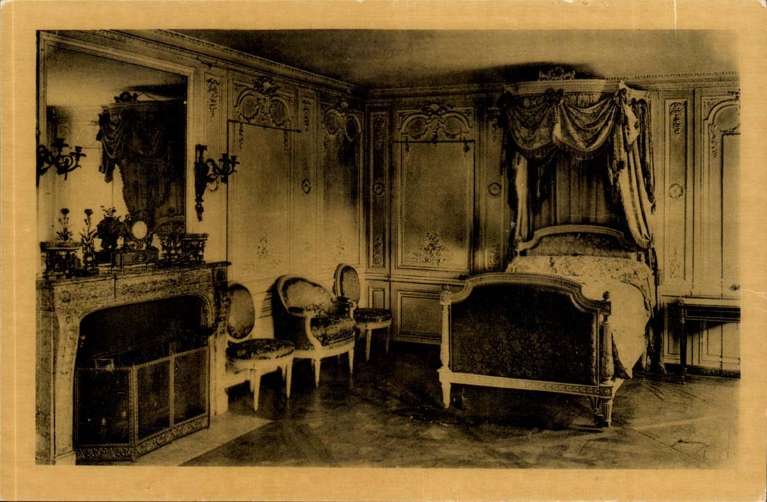 Versailles - Small Trianon - the Room of Marie Antoinette - CPA