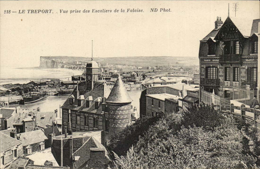 Treport CPA Seen from of the staircases of cliff
