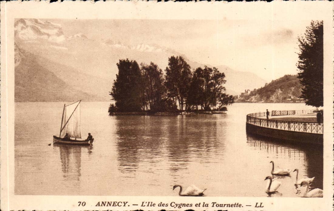 Annecy CPA the island of the swans and the Spinner
