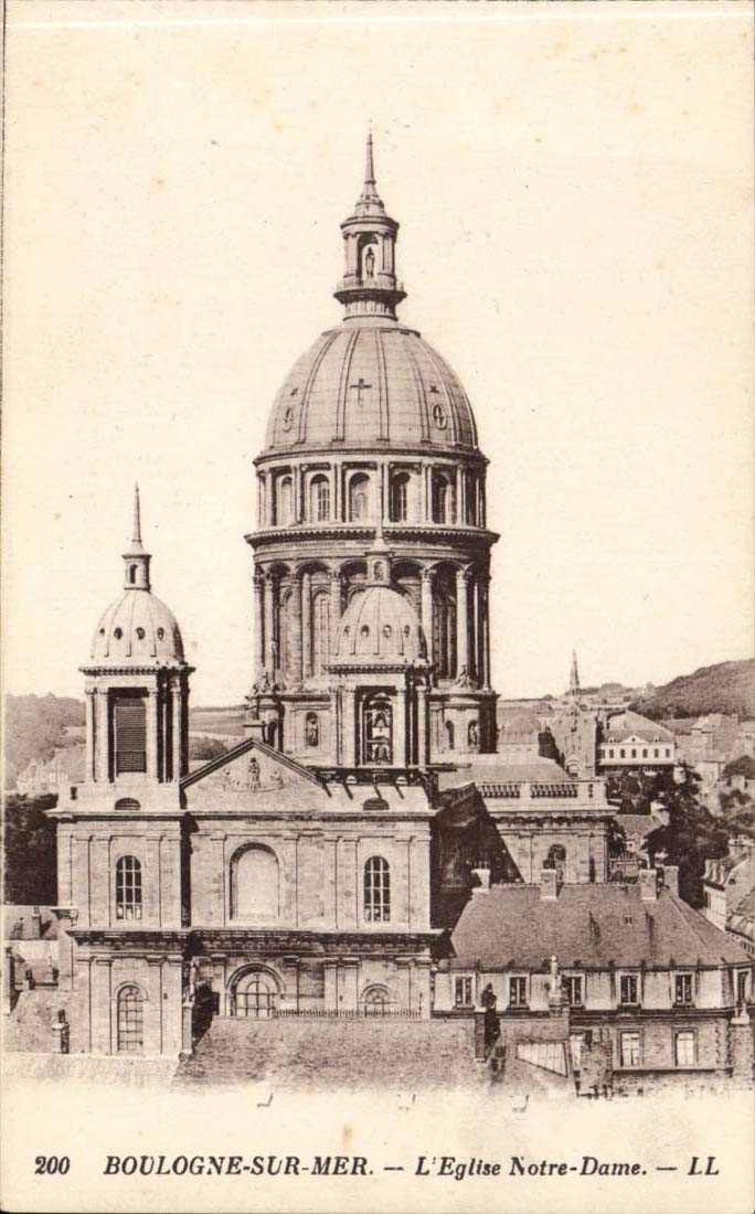 Boulogne on merc CPA the Notre Dame church