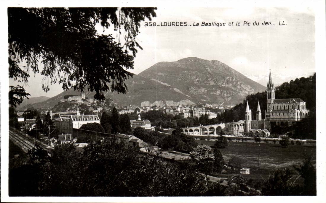 Lourdes CPA the basiliquet and the peak of jer