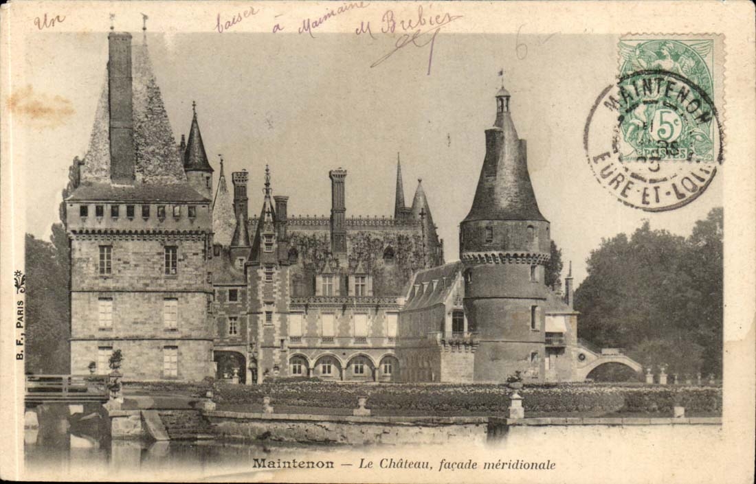 Maintenon CPA the castle southernmost frontage