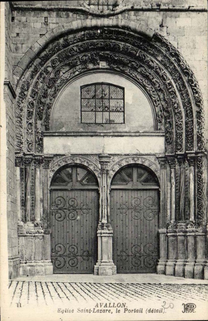 Small valley CPA Church Saint Lazare the gate (detail)