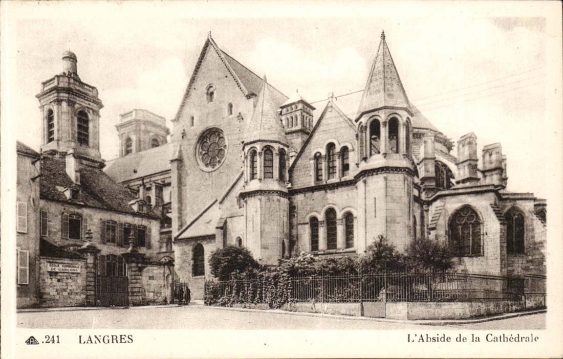 Langres - the Cathedral - the Apse - CPA