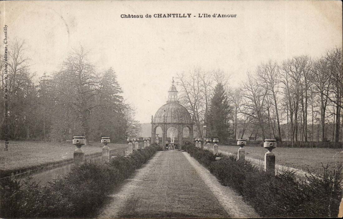 Chantilly - Castle of Chantilly - the Island Of love - CPA