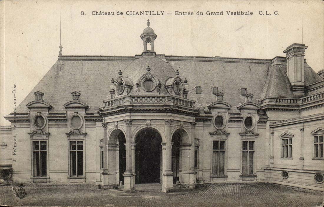 Chantilly - Entrance of Large Vestible - CPA