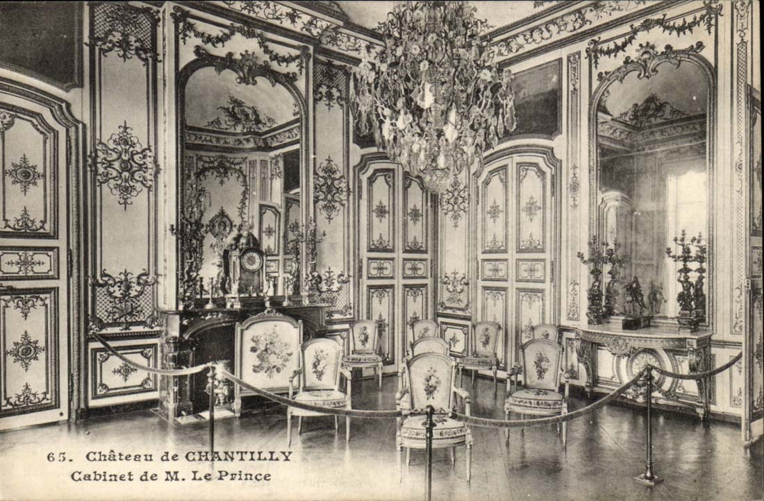 Chantilly - das Schloss - Schrank des Herrn der Prinz - CPA