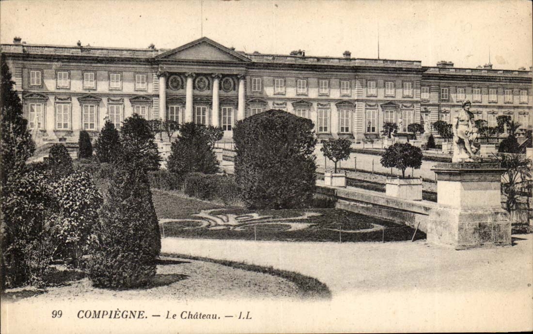 Compiegne - the Castle - CPA