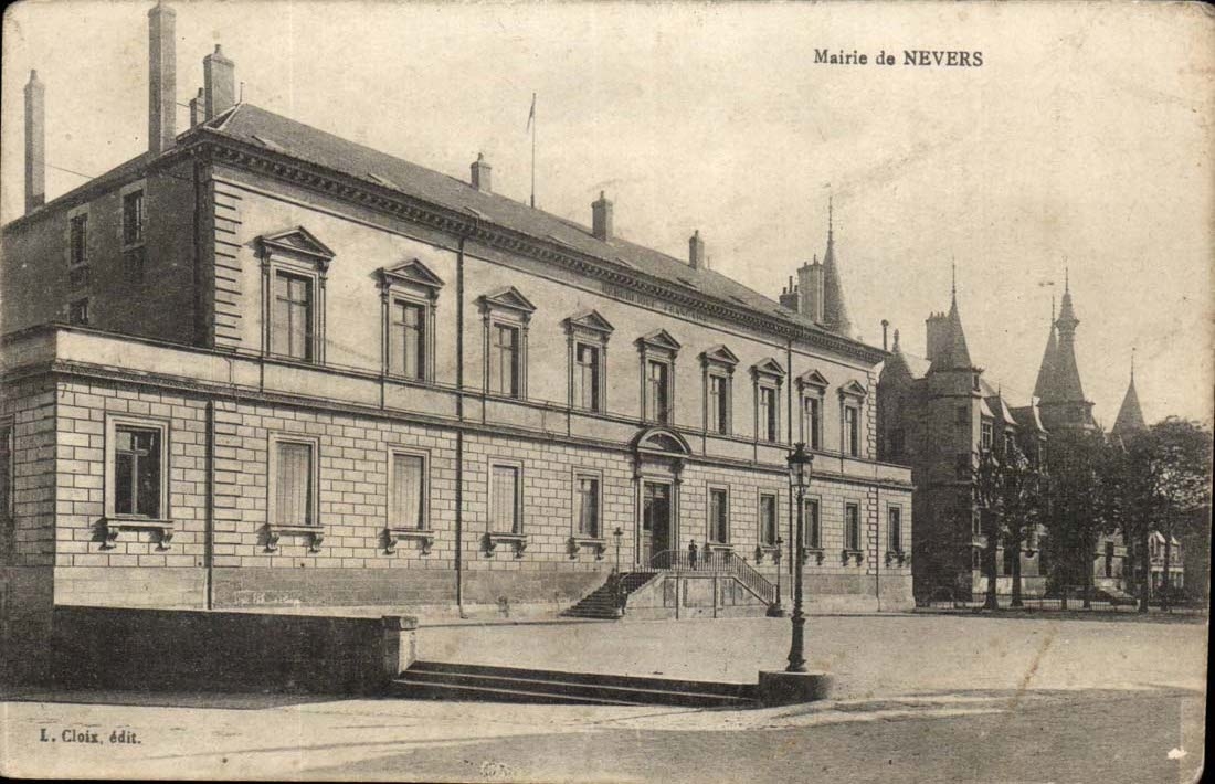 Nevers - Town hall of Nevers - CPA
