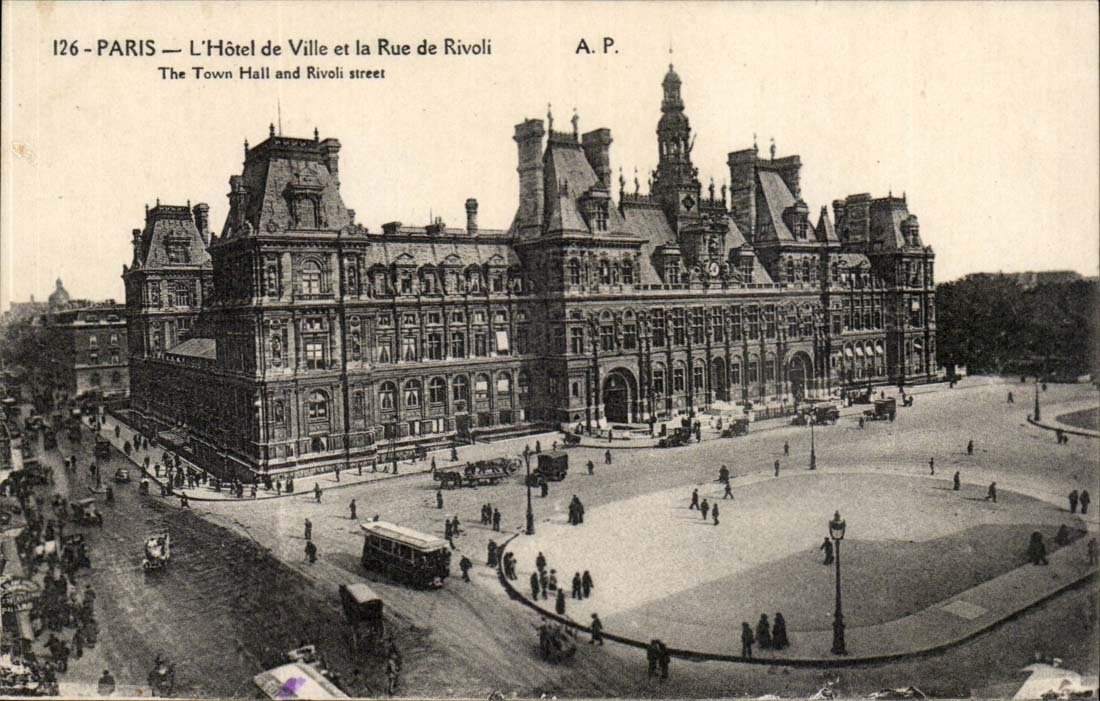 Paris 1 - Das Rathaus und die Strasse von Rivoli - CPA
