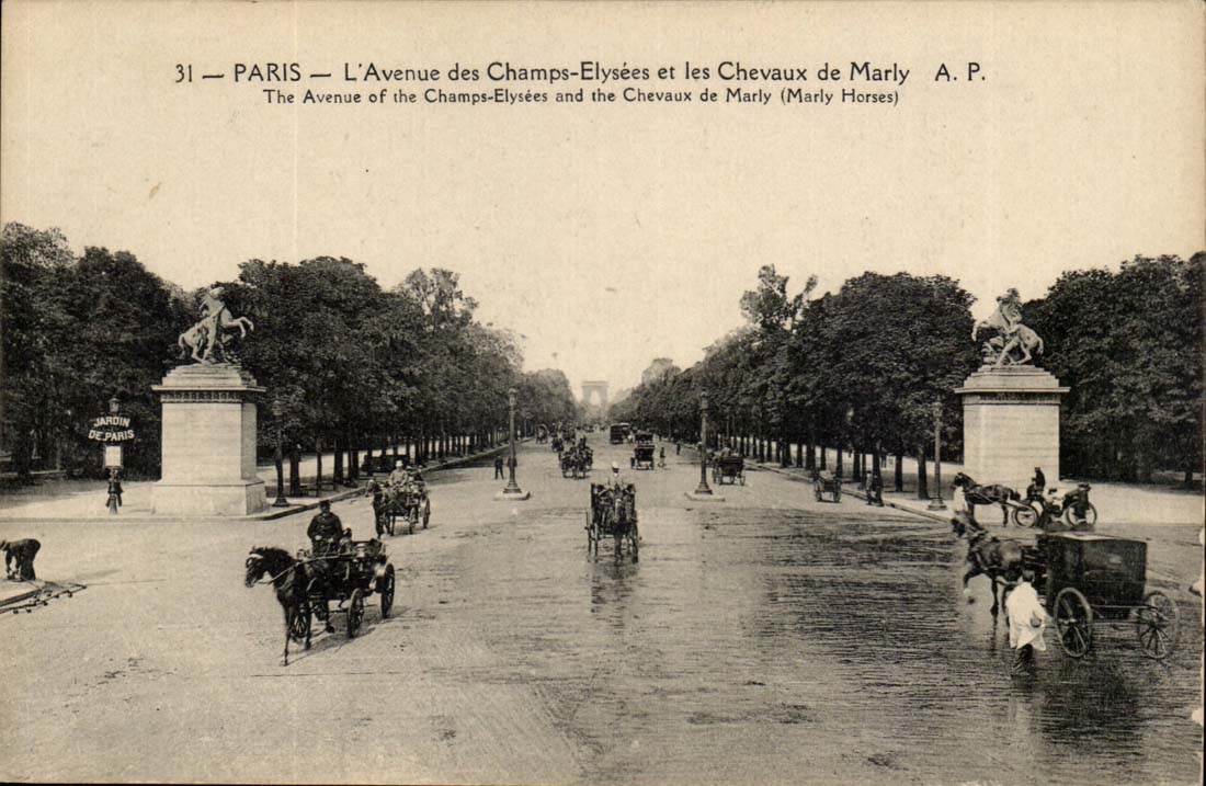 Paris 8 - The Avenue of Champs Elysees and Horses of Marly - CPA