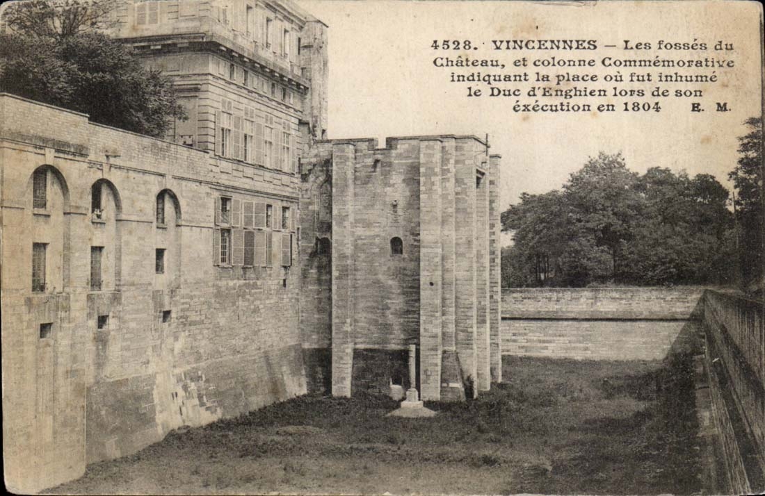 Vincennes - Pits of the Castle - CPA