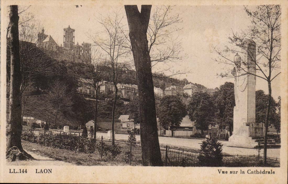 Laon - Sight On the Cathedral - CPA