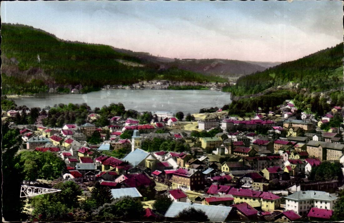 Gerardmer CPA Its lake